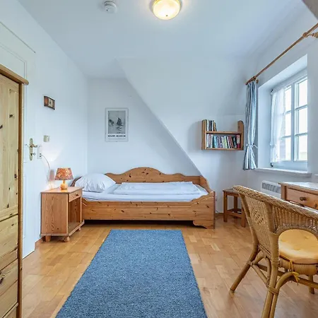 Fewo-kora Apartment *